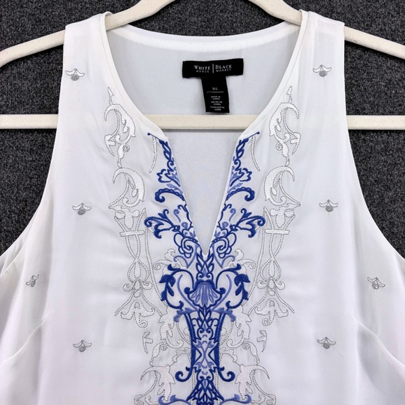 White House Black Market Embroidered V Neck‎ Sleeveless Flowy Tank Top XS Office - Picture 3 of 9